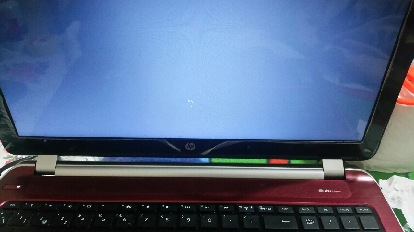 La pantalla de mi laptop se queda cargando - Comunidad de Soporte HP -  764748